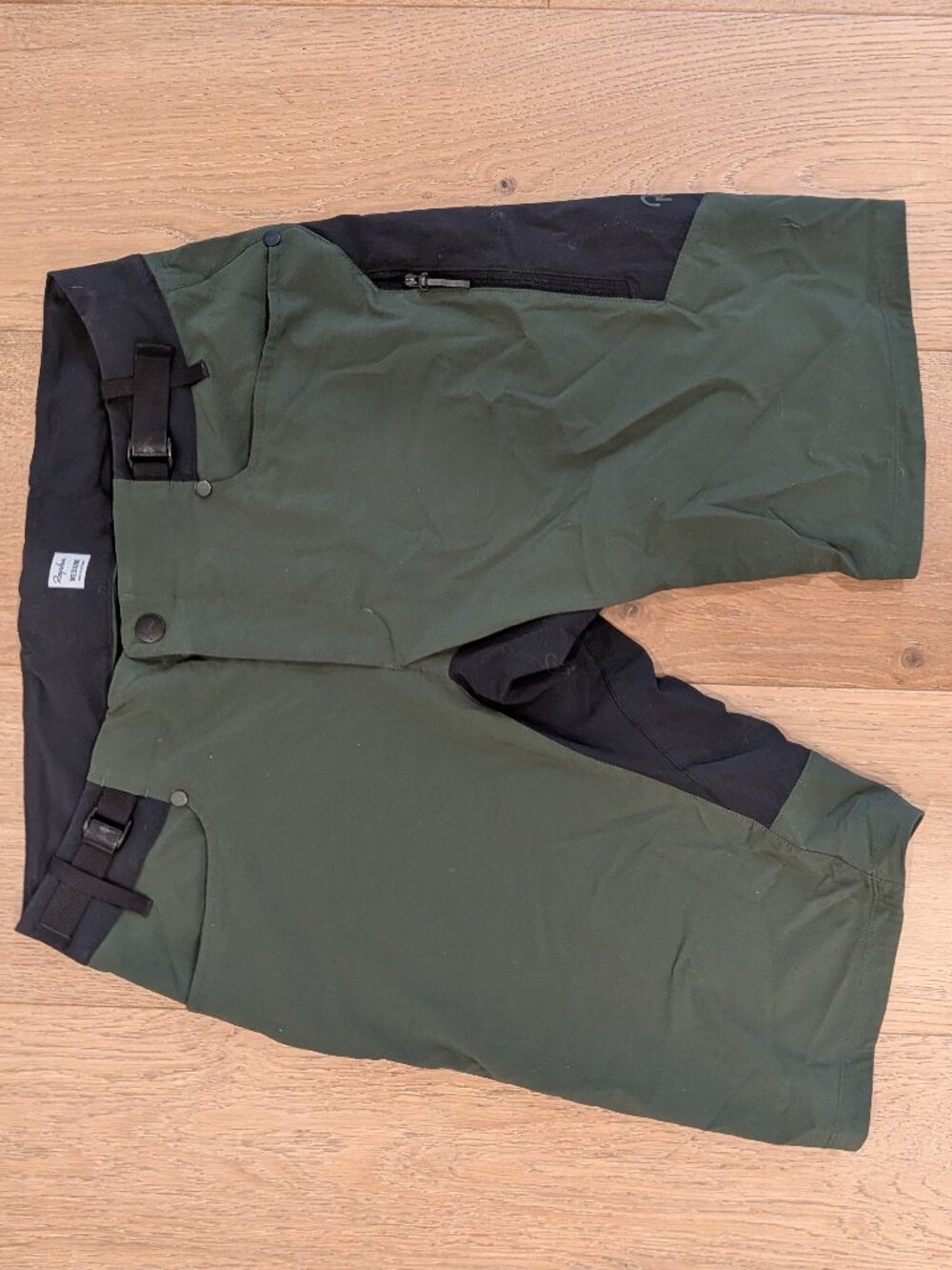 Rapha Trail Shorts - Dark Green/Black, Size Medium